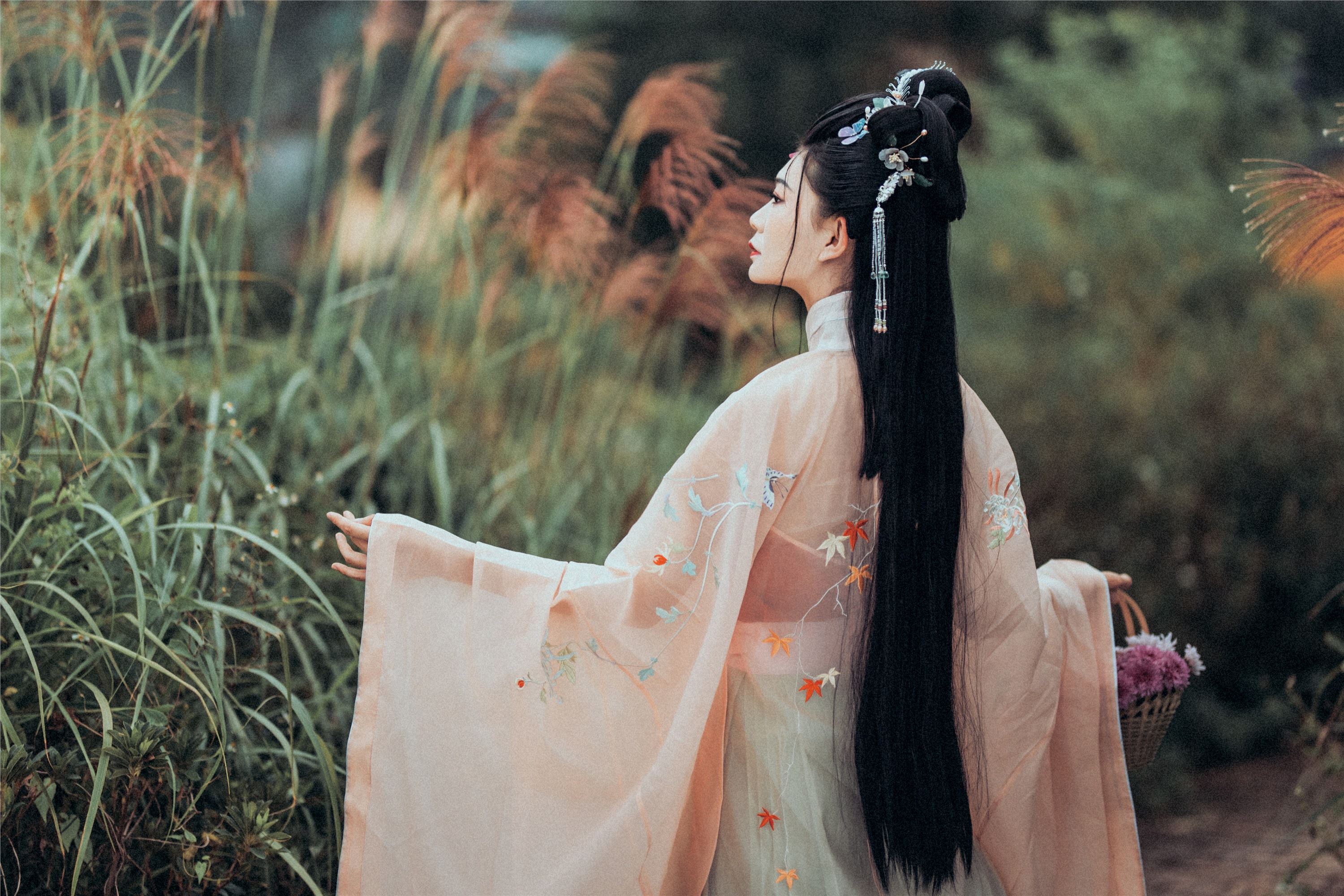 YITUYU艺图语 2021.09.07 撷芳晚 兔小白